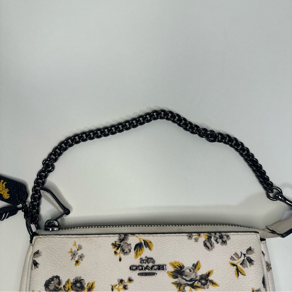 Coach White Floral Prairie Print Nolita 19 Wristlet - Picture 5 of 10